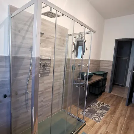 Voglio La Luna Ampio E Luminoso Apartamento Turín