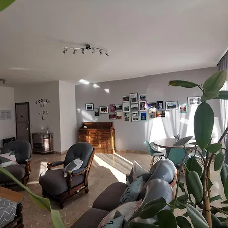 Voglio La Luna Ampio E Luminoso דירה