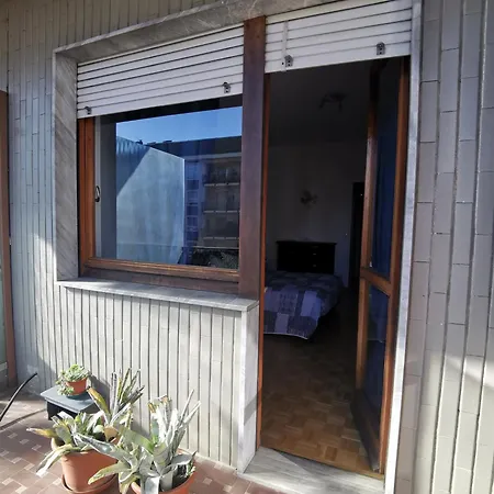 Voglio La Luna Ampio E Luminoso Turin