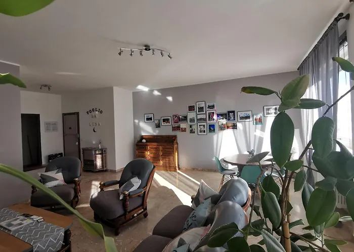 Voglio La Luna Ampio E Luminoso Apartamento