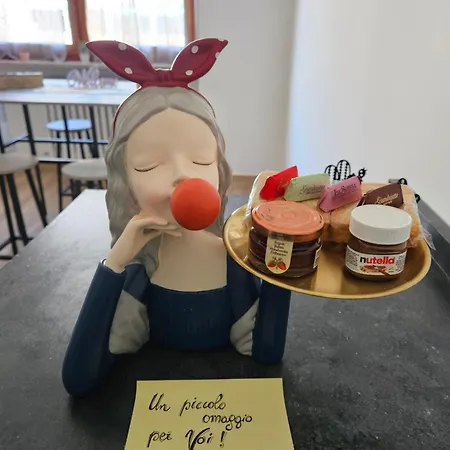 Voglio La Luna Ampio E Luminoso Lägenhet